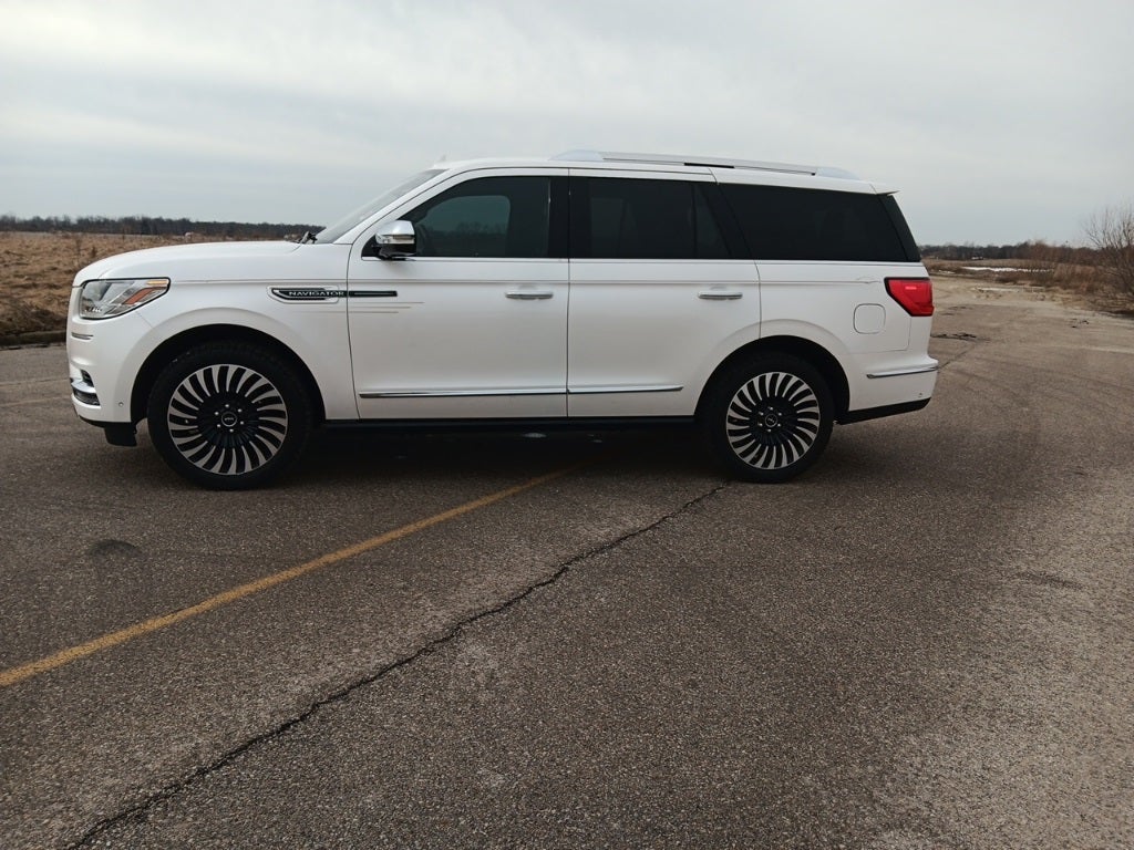 2018 Lincoln Navigator Black Label