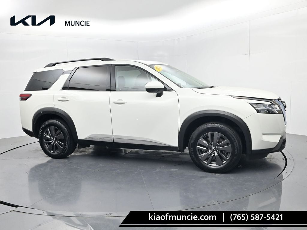 2022 Nissan Pathfinder SV 4WD's photo
