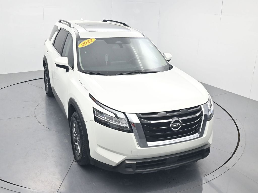 2022 Nissan Pathfinder SV