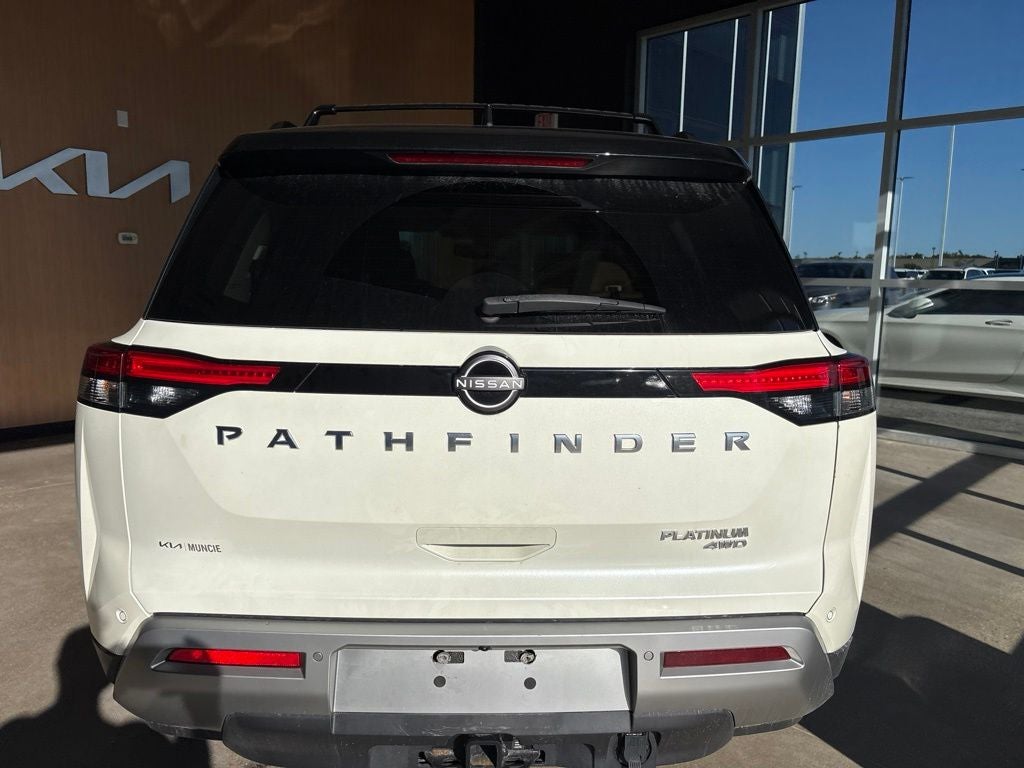 2022 Nissan Pathfinder Platinum