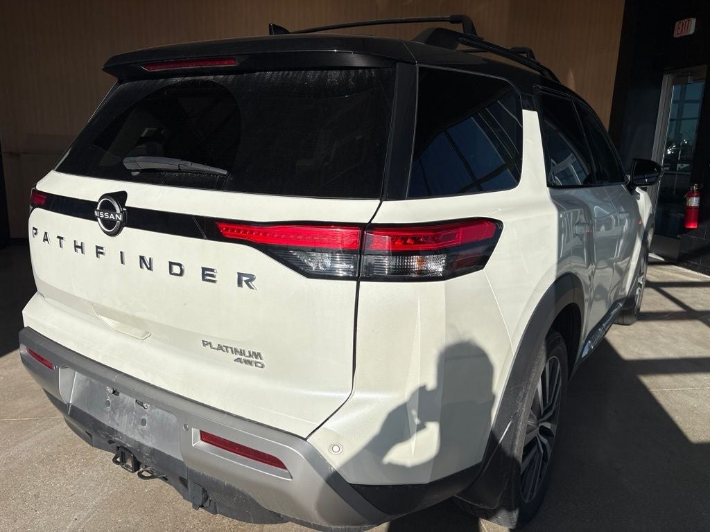 2022 Nissan Pathfinder Platinum