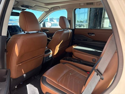 2022 Nissan Pathfinder Platinum