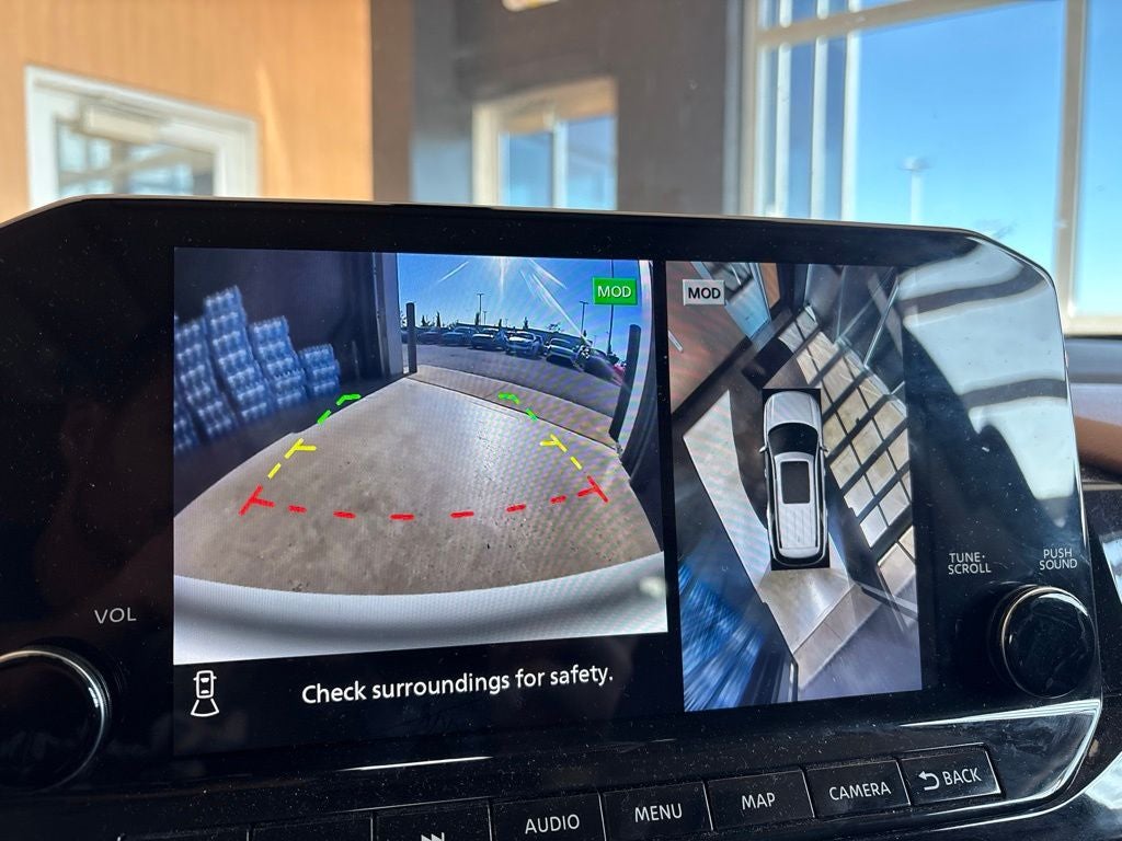 2022 Nissan Pathfinder Platinum