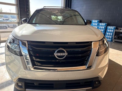2022 Nissan Pathfinder Platinum