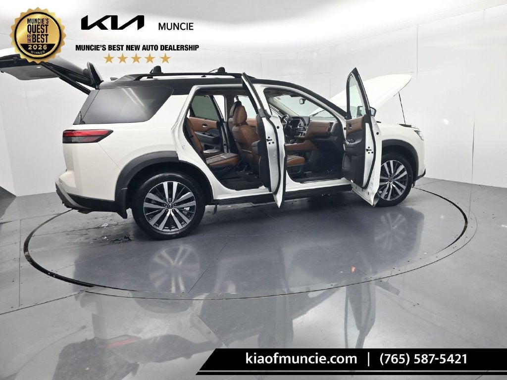 2022 Nissan Pathfinder Platinum