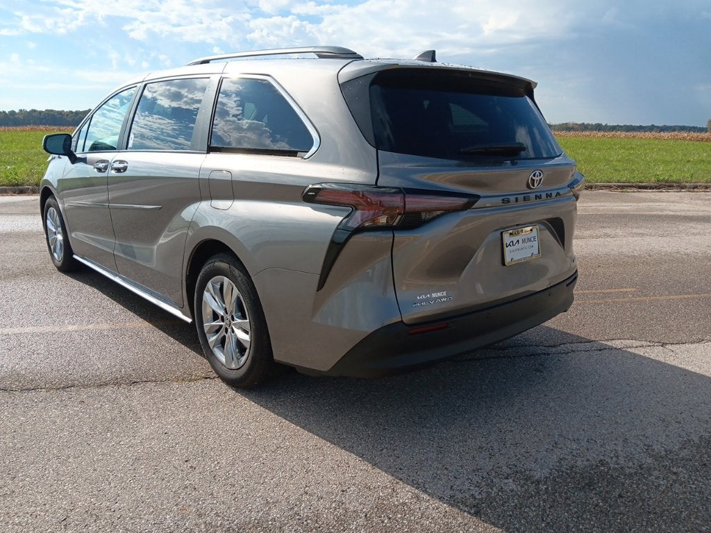 2026 Toyota Sienna XLE 7 Passenger