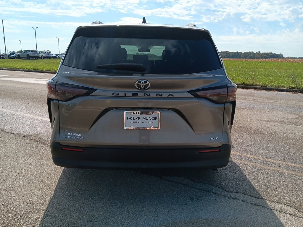 2026 Toyota Sienna XLE 7 Passenger
