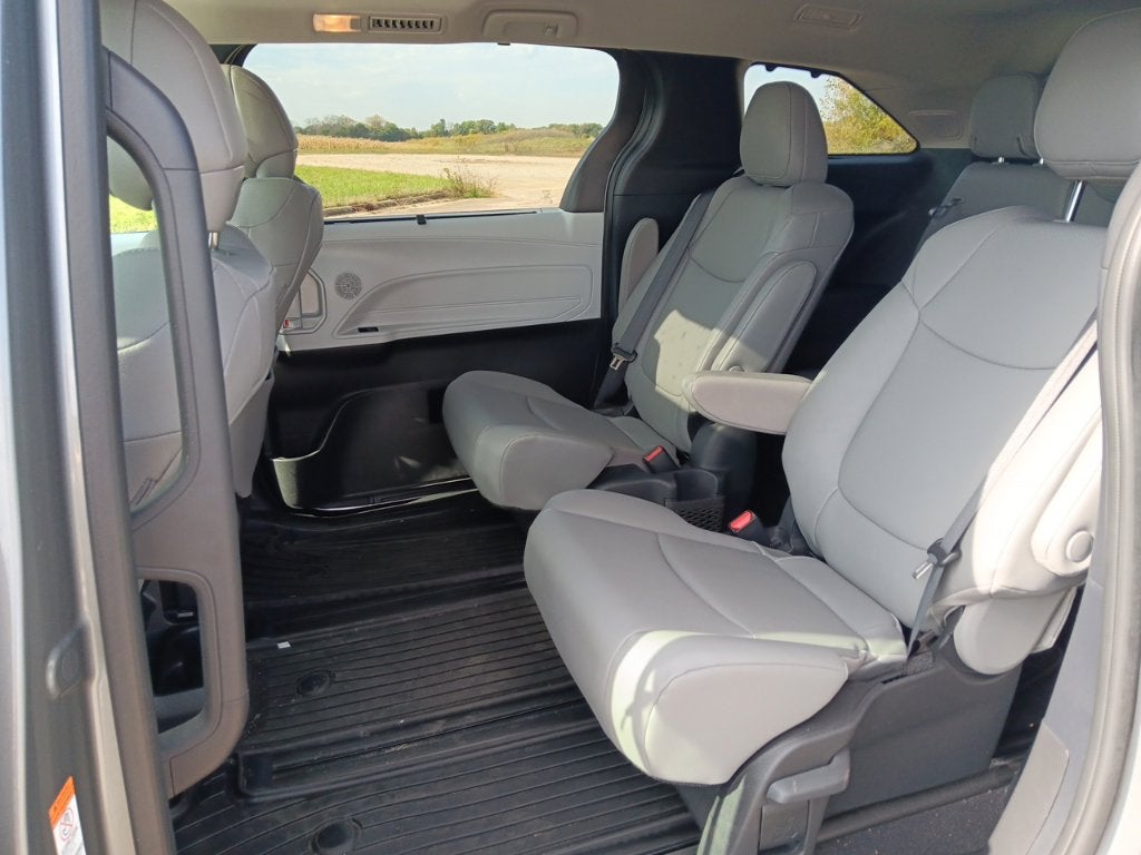 2026 Toyota Sienna XLE 7 Passenger