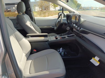 2026 Toyota Sienna XLE 7 Passenger