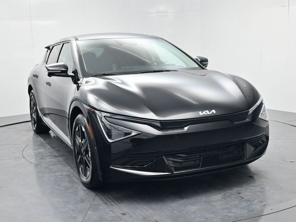 2025 Kia EV6 Wind