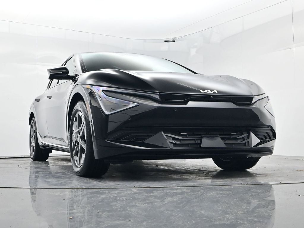 2025 Kia EV6 Wind