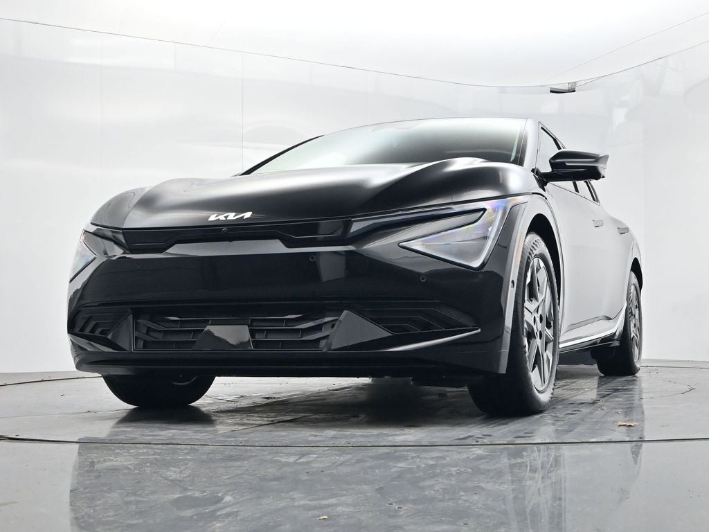 2025 Kia EV6 Wind