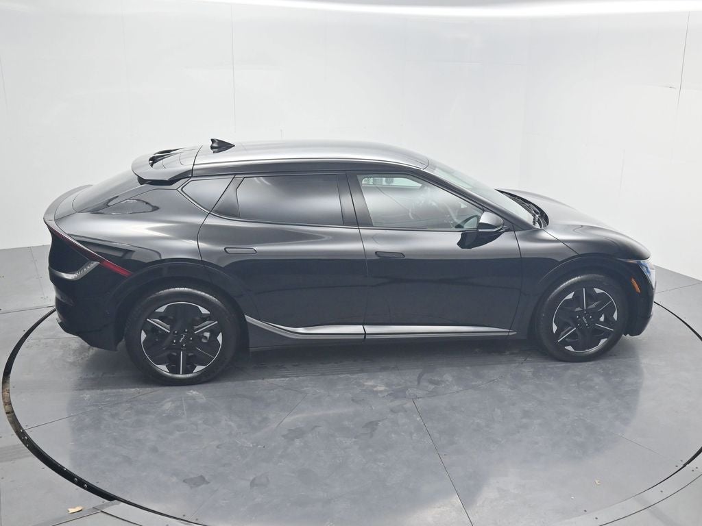 2025 Kia EV6 Wind