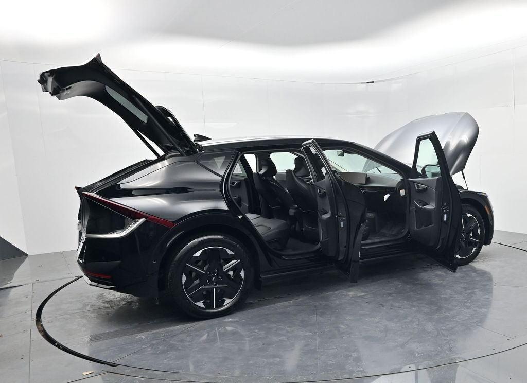 2025 Kia EV6 Wind
