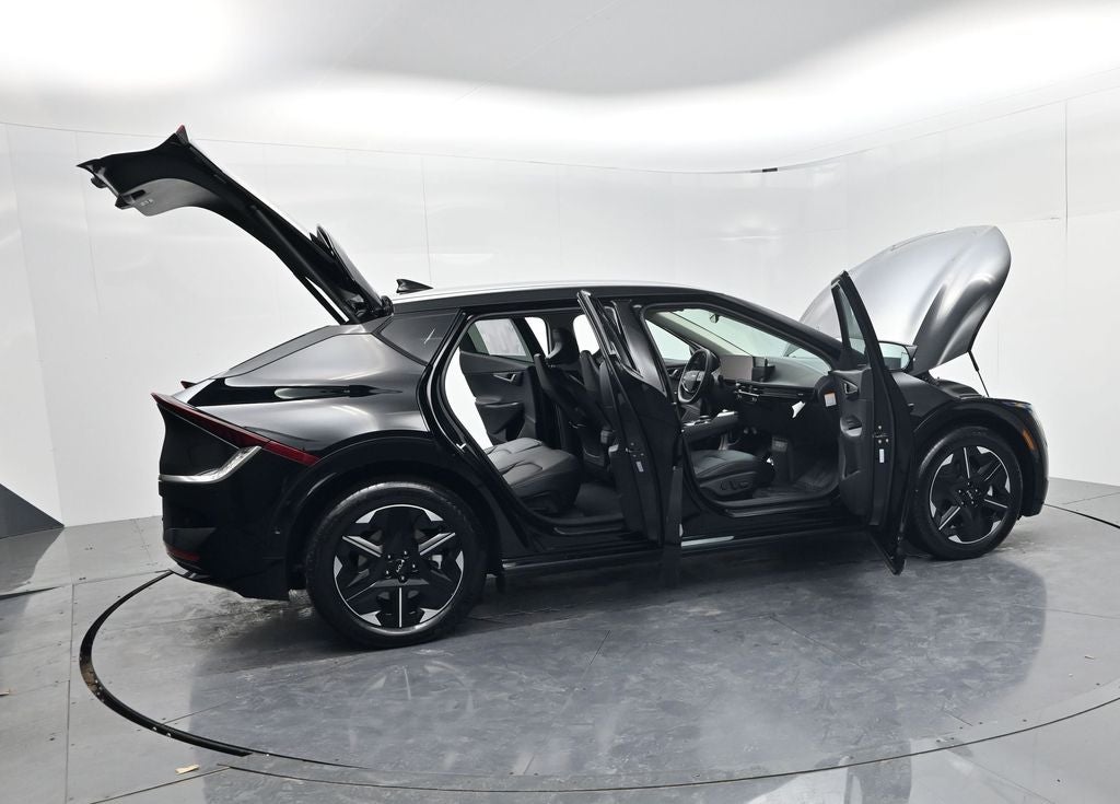 2025 Kia EV6 Wind