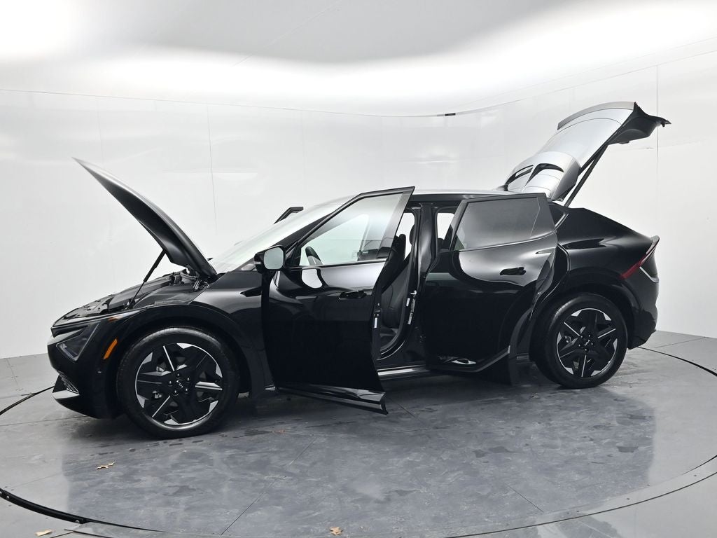2025 Kia EV6 Wind