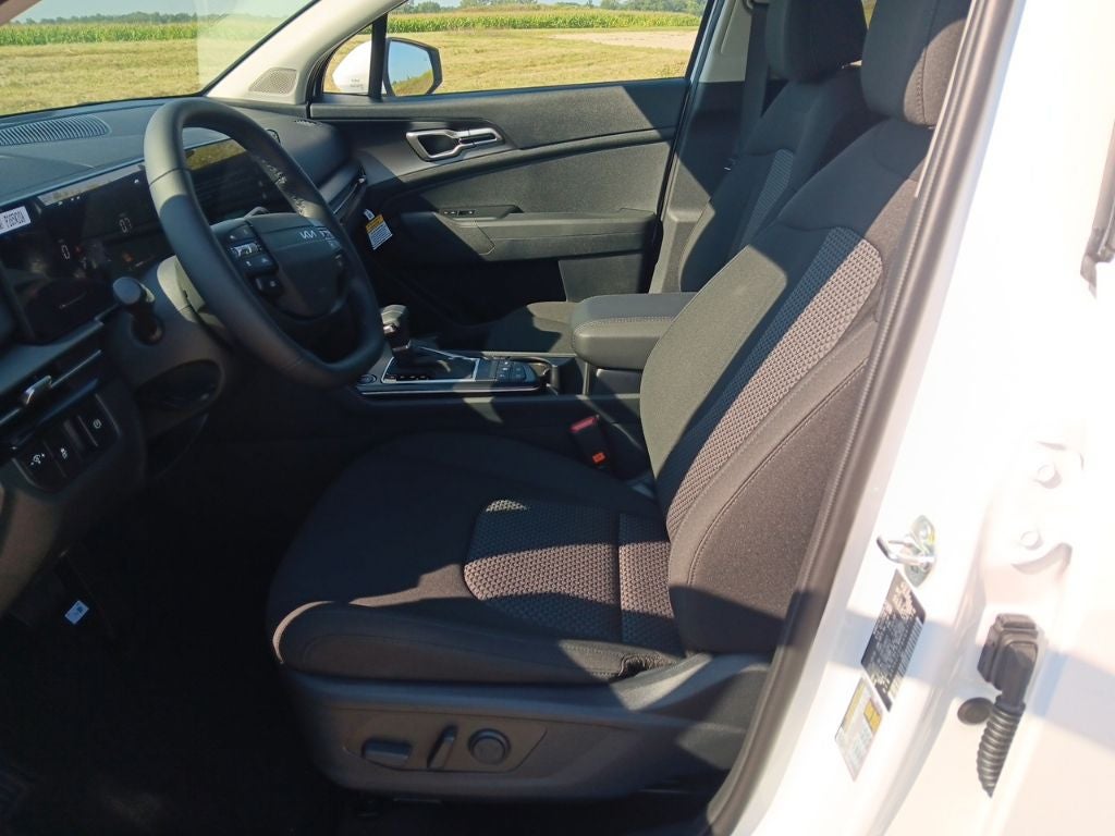 2027 Kia Sportage LX