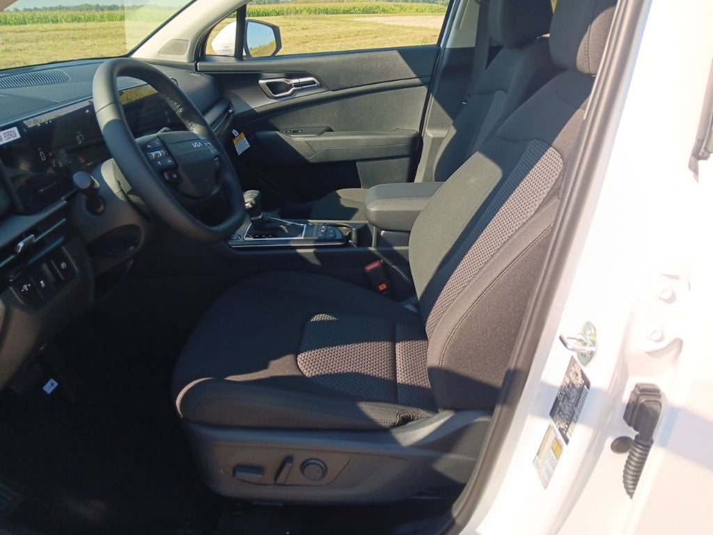 2027 Kia Sportage LX