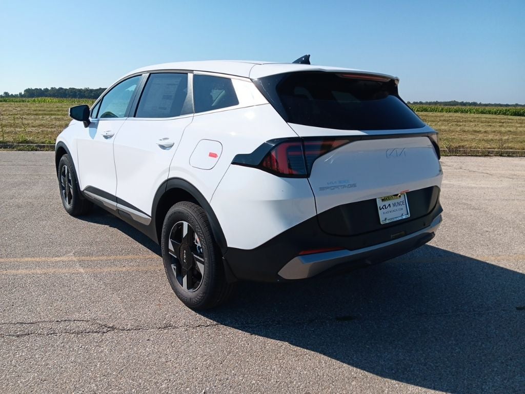 2027 Kia Sportage LX