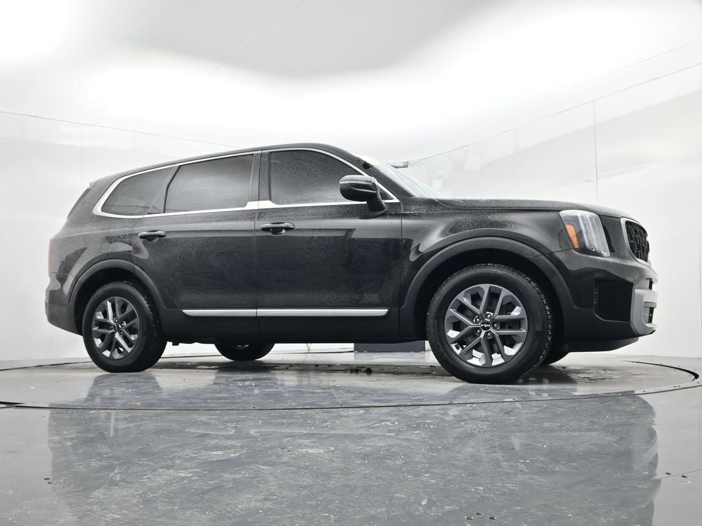 2023 Kia Telluride LX