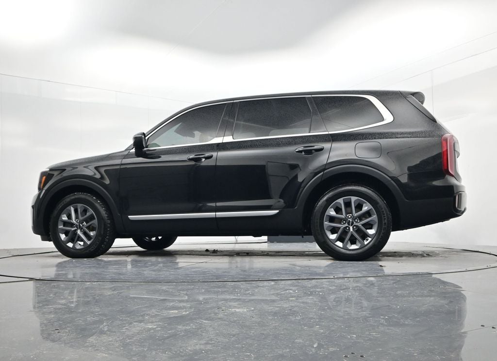 2023 Kia Telluride LX