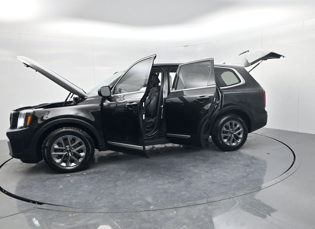 2023 Kia Telluride LX