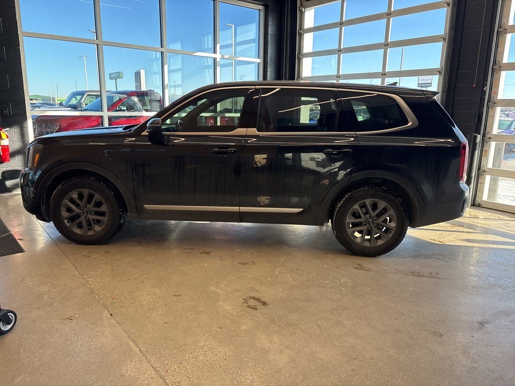 2023 Kia Telluride LX
