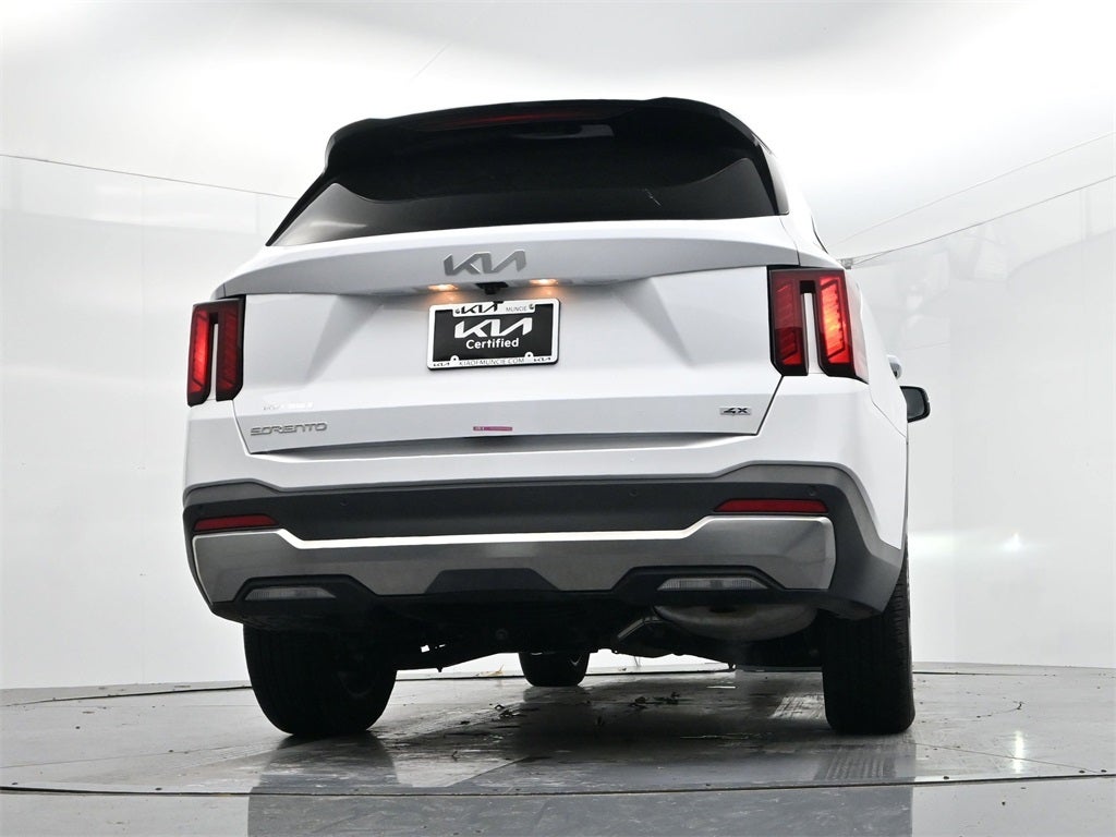 2025 Kia Sorento S