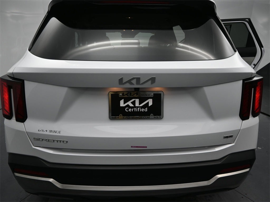 2025 Kia Sorento S