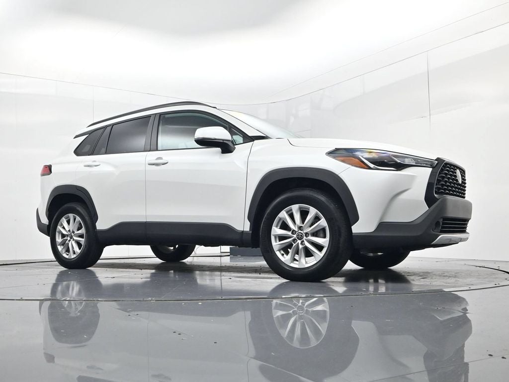 2022 Toyota Corolla Cross LE