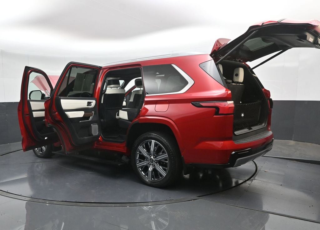 2023 Toyota Sequoia Capstone