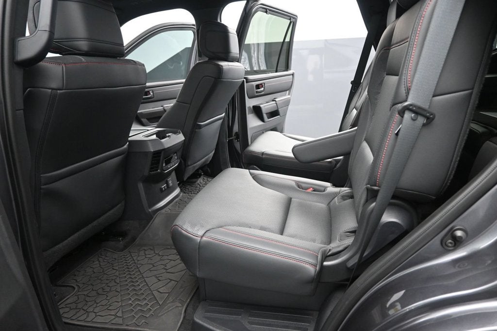 2024 Toyota Sequoia TRD Pro - Photo 14
