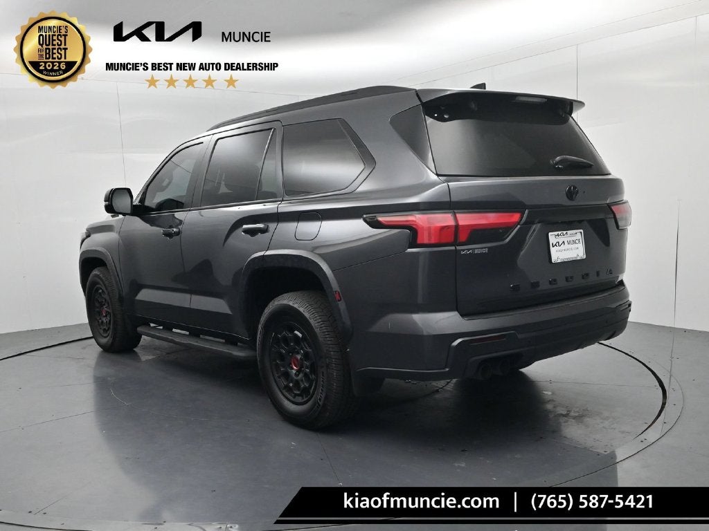 2024 Toyota Sequoia TRD Pro - Photo 6