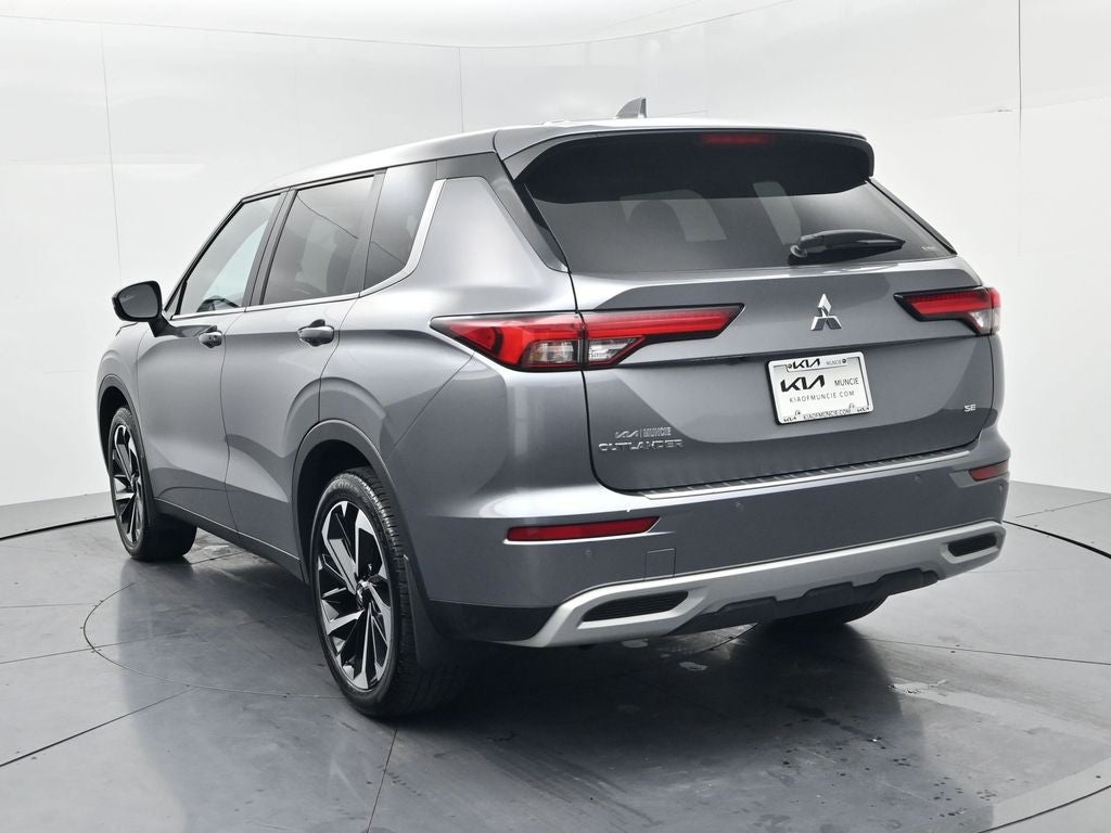 2024 Mitsubishi Outlander SE