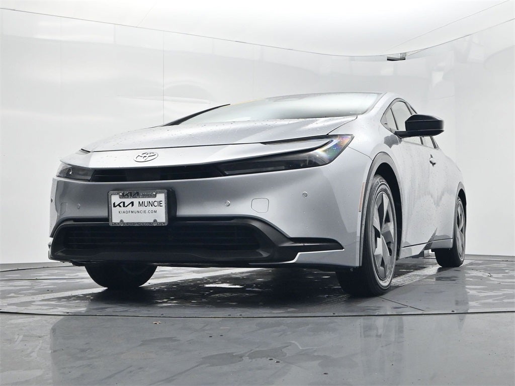 2025 Toyota Prius LE