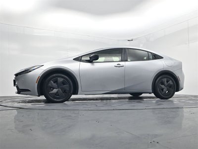 2025 Toyota Prius LE