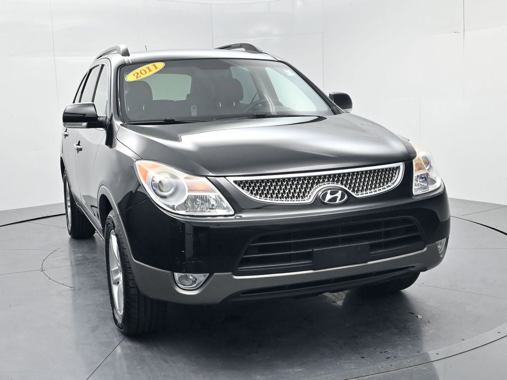 Used 2011 Hyundai Veracruz Limited with VIN KM8NUDCC6BU169633 for sale in Muncie, IN