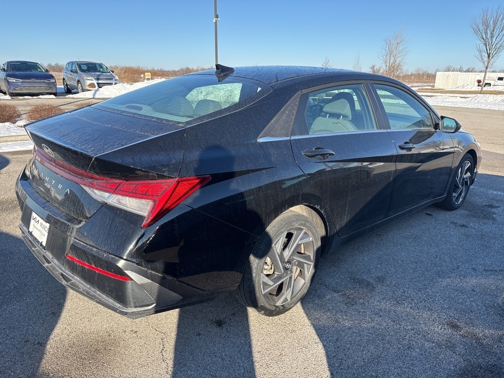 2025 Hyundai Elantra SEL Convenience