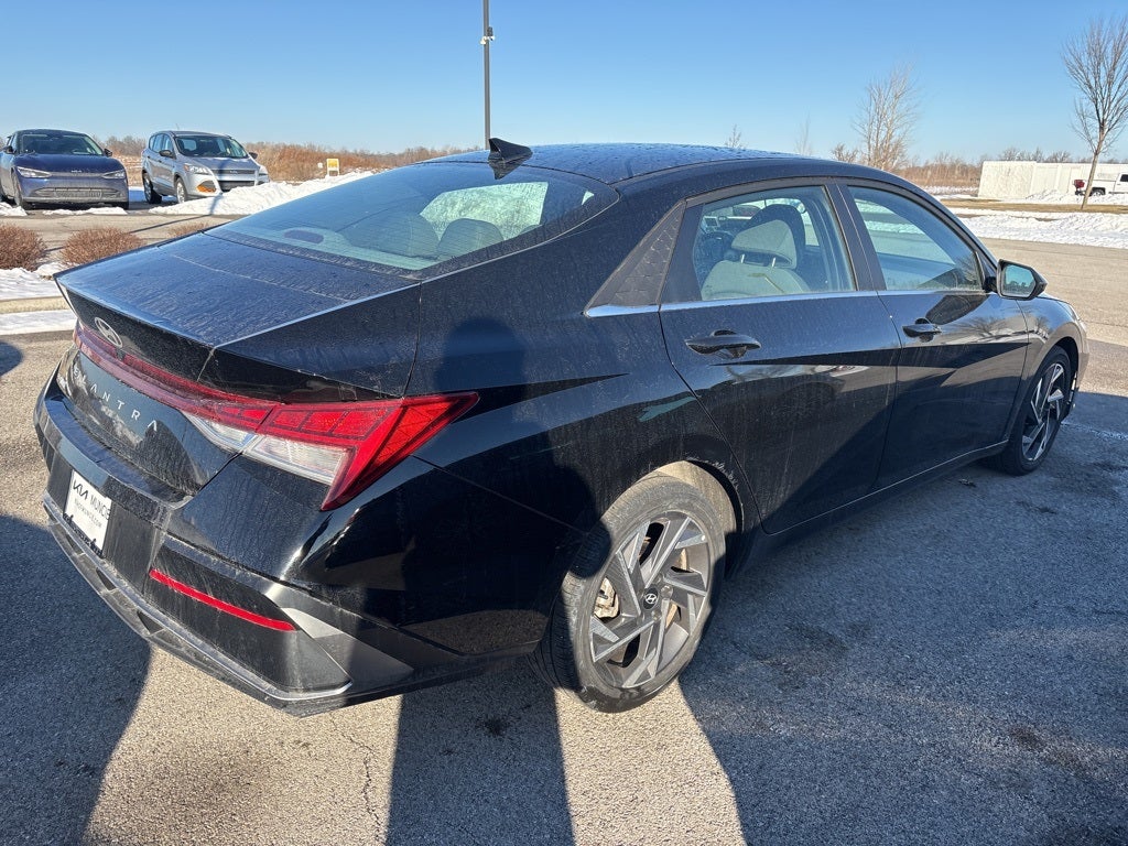 2025 Hyundai Elantra SEL Convenience