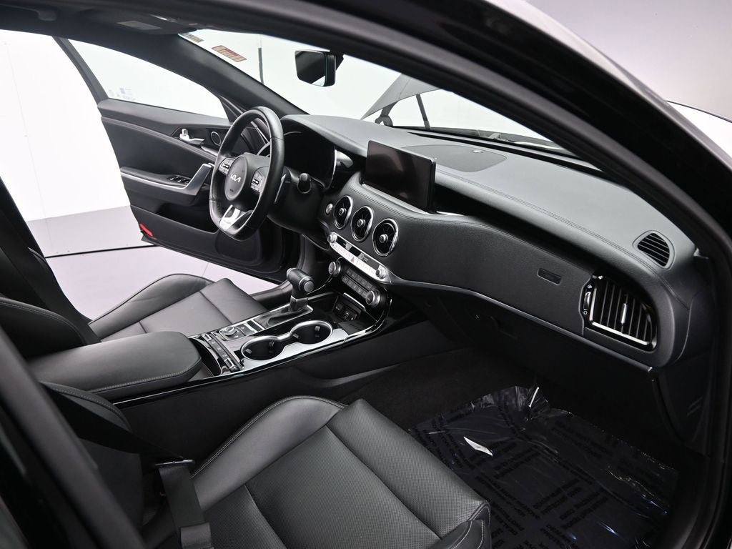 2023 Kia Stinger GT-Line