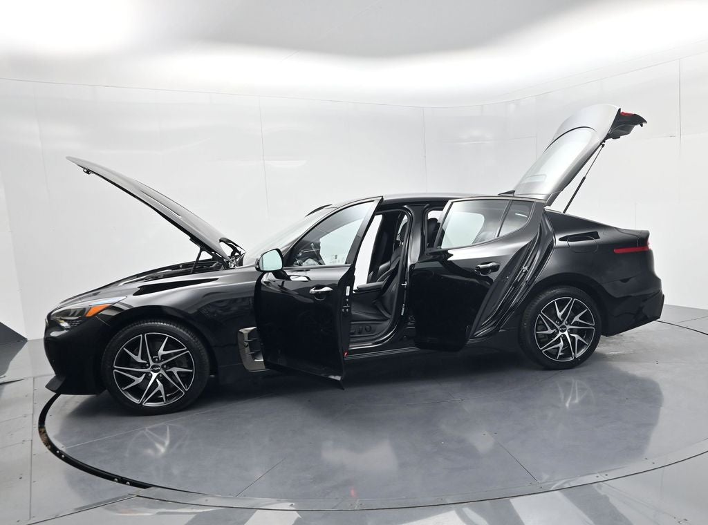 2023 Kia Stinger GT-Line