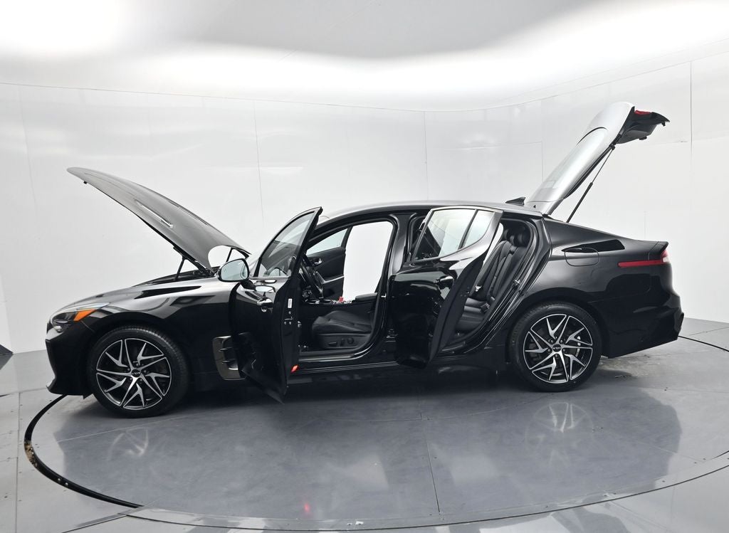 2023 Kia Stinger GT-Line