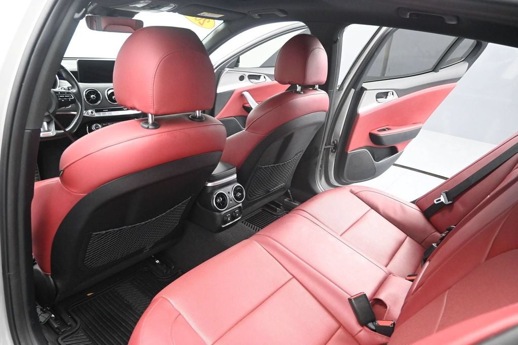 2022 Kia Stinger GT1
