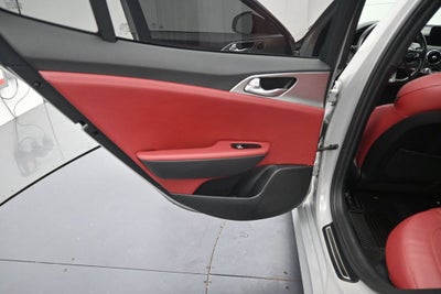 2022 Kia Stinger GT1