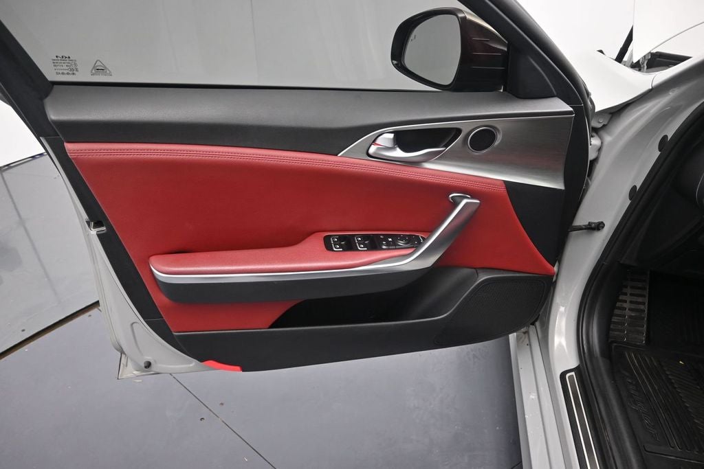 2022 Kia Stinger GT1