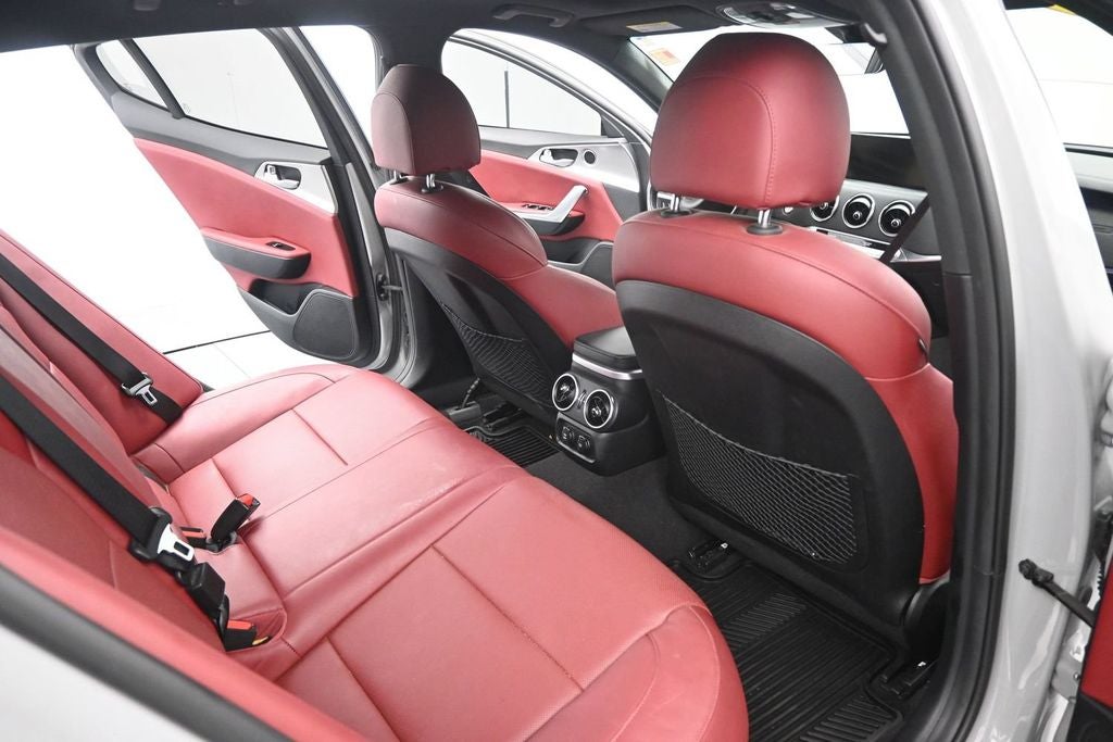 2022 Kia Stinger GT1