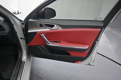 2022 Kia Stinger GT1