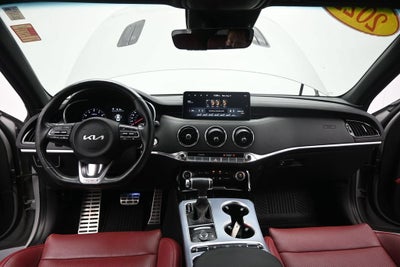 2022 Kia Stinger GT1