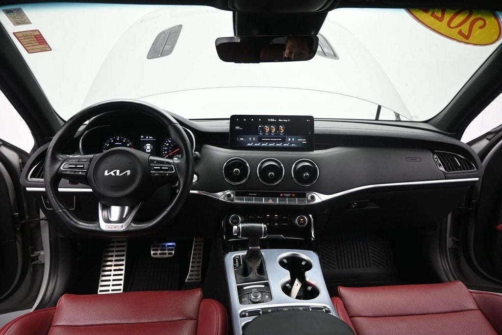 2022 Kia Stinger GT1