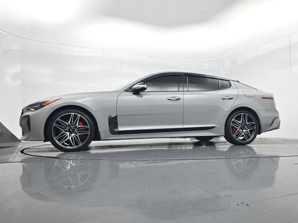 2022 Kia Stinger GT1